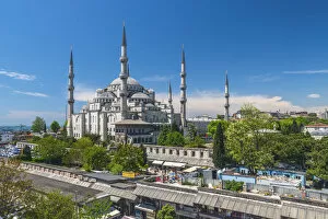 Images Dated 13th June 2014: Turkey, Istanbul, Sultanahmet, The Blue Mosque (Sultan Ahmed Mosque or Sultan Ahmet