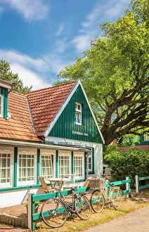 Cycles Prints: Typical houses in the village center of Spiekeroog