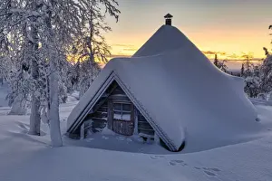 Typical wood chalet called Pallas Kota inside Pallas-Yllastunturi National Park, Muonio
