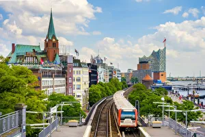 St Pauli Prints: U-Bahn metro line and Elbphilharmonie, St. Pauli, Hamburg, Germany