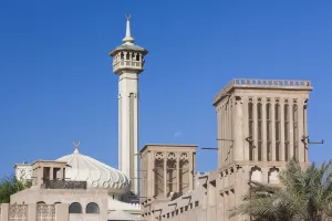 Images Dated 31st May 2016: UAE, Dubai, Bur Dubai, mosque at The Rulers Court