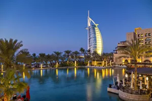Images Dated 6th February 2019: UAE, Dubai, Burj Khalifa from Madinat Jumeirah Gardens