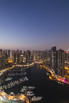 Images Dated 31st May 2016: UAE, Dubai, Dubai Marina, elevated view of the marina, dawn