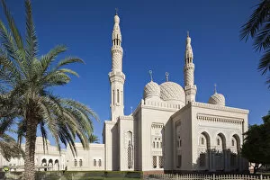 Images Dated 31st May 2016: UAE, Dubai, Jumeirah, Jumeirah Mosque