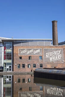 Images Dated 26th May 2021: UK, England, Birmingham, Regency Wharf, Gas Street Basin on the The Worcester