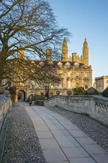 UK, England, Cambridge, Clare College and Clare College Bridge over River Cam