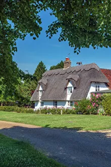 Images Dated 21st July 2022: UK, England, Cambridgeshire, Barrington, Traditional thatched cottage