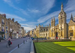 UK, England, Cambridgeshire, Cambridge, Kings Parade, Kings College