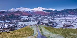Snowy Gallery: UK, England, Cumbria, Lake District, footpath overlooking Keswick from Latrigg