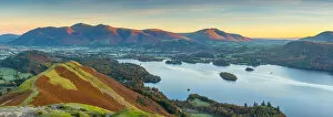 Images Dated 9th February 2017: UK, England, Cumbria, Lake District, Derwentwater, Skiddaw and Blencathra mountains