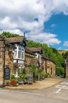 UK, England, Derbyshire, Peak District National Park, High Peak, Vale of Edale, Edale, The Old Nags Head Pub, official start to the Pennine Way