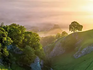 UK, England, Derbyshire, Peak District National Park, High Peak, Castleton, Cave Dale
