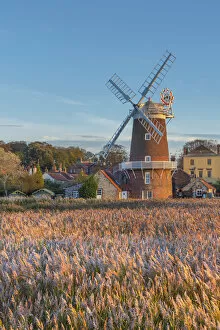 Images Dated 3rd November 2018: UK, England, East Anglia, Norfolk, Cley, Cley Windmill