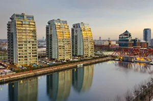 UK, England, Greater Manchester, Salford, Salford Quays, Huron Basin, NV Buildings