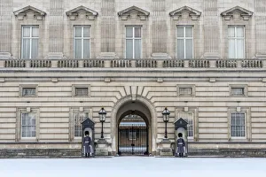 Sentry Prints: UK, England, London, Buckingham Palace, Guard