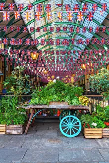 Images Dated 18th August 2022: UK, England, London, Covent Garden