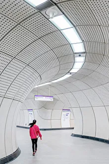 Trending: UK, England, London, Elizabeth Line, Tottenham Court Road Station