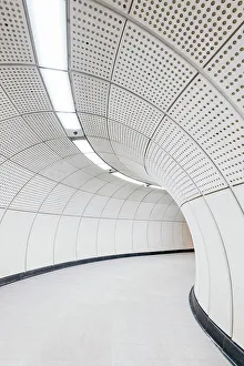 Images Dated 18th August 2022: UK, England, London, Elizabeth Line, Canary Wharf Station