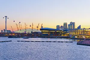 UK, England, London, Emirates Air Line or Thames Cable Car over River Thames