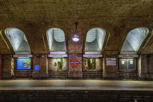 Images Dated 18th August 2022: UK, England, London, London Underground, Baker Street Station