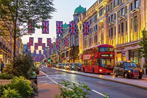 Images Dated 18th August 2022: UK, England, London, Regent Street