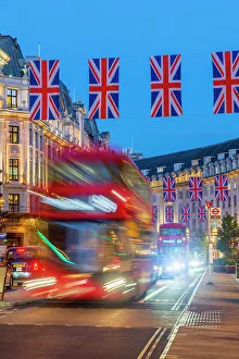 Images Dated 18th August 2022: UK, England, London, Regent Street