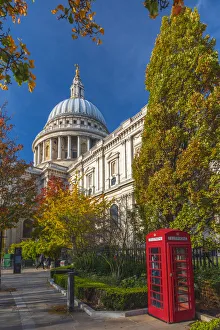 UK, England, London, St. Pauls Cathedral, Red Telephone Box