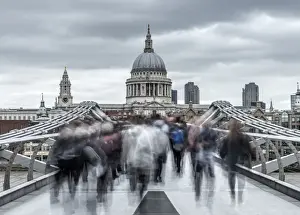 UK, England, London, St. Pauls Cathedral and Millennium Bridge