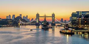 Ships Prints: UK, England, London, Tower Bridge and HMS Belfast at sunrise