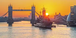 Ships Prints: UK, England, London, Tower Bridge and HMS Belfast at sunrise