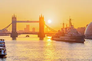 Ships Prints: UK, England, London, Tower Bridge and HMS Belfast at sunrise