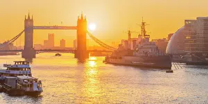 Ships Prints: UK, England, London, Tower Bridge and HMS Belfast at sunrise