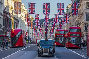Public Transportation Prints: UK, England, London, West End, Regent Street