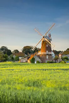 Images Dated 22nd August 2016: UK, England, Norfolk, North Norfolk, Cley-next-the-Sea, Cley Windmill