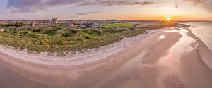 Images Dated 5th March 2020: UK, England, Northumberland, Bamburgh, Bamburgh Castle