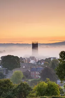Images Dated 5th June 2018: UK, England, Shropshire, Ludlow, St Laurences Church at Sunrise