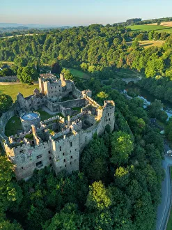 UK, England, Shropshire, Ludlow, Ludlow Castle and River Teme