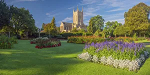 UK, England, Suffolk, Bury Saint Edmunds, St Edmundsbury Cathedral from the Abbey Gardens