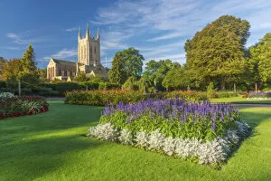 Images Dated 20th June 2019: UK, England, Suffolk, Bury Saint Edmunds, St Edmundsbury Cathedral from the Abbey Gardens