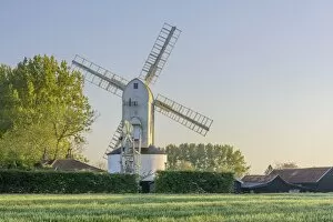 Images Dated 10th May 2017: UK, England, Suffolk, Saxtead Green, Saxtead Green Windmill