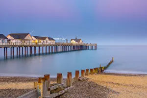 Images Dated 11th November 2016: UK, England, Suffolk, Southwold, Southwold Pier