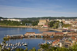 UK, England, Yorkshire, Scarborough, View of South Bay