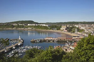 UK, England, Yorkshire, Scarborough, View of Lighthouse at South Bay