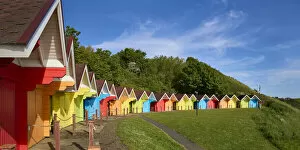 Images Dated 11th April 2022: UK, England, Yorkshire, Scarborough, Beach Huts on North Bay beach
