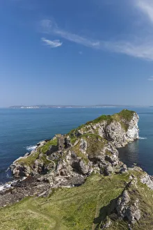 UK, Northern Ireland, County Antrim, Ballycastle, ruins of Kinbane Castle