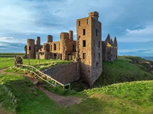 Aberdeenshire Prints: UK, Scotland, Aberdeenshire, Cruden Bay, Slains Castle