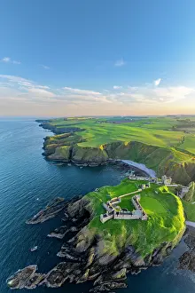 North Sea Prints: UK, Scotland, Aberdeenshire, Stonehaven, Dunnottar Castle