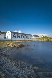 Images Dated 27th November 2014: UK, Scotland, Argyll and Bute, Islay, Ardbeg Whisky Distillery