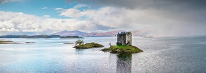 Panoramas Prints: UK, Scotland, Argyll and Bute, Loch Linnhe, Appin, Castle Stalker