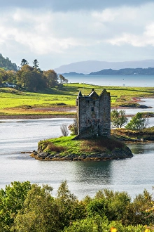 The Highlands Prints: UK, Scotland, Argyll and Bute, Loch Linnhe, Appin, Castle Stalker